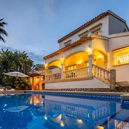 Вилла Sara By Abahana